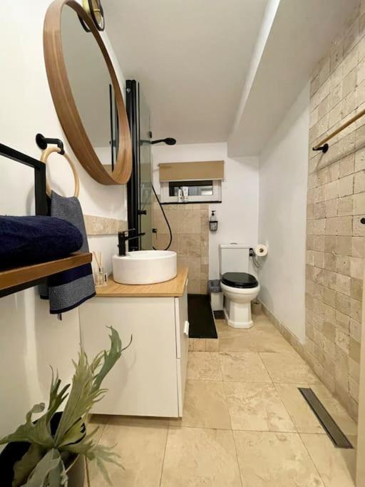 Casa In Inima Capitalei Villa Bukares Bagian luar foto