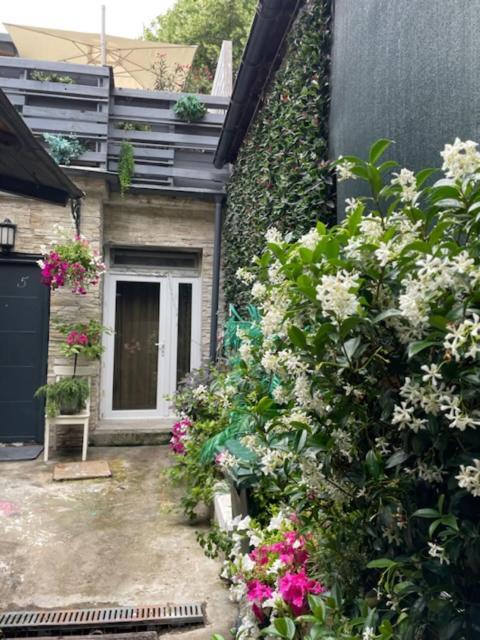 Casa In Inima Capitalei Villa Bukares Bagian luar foto